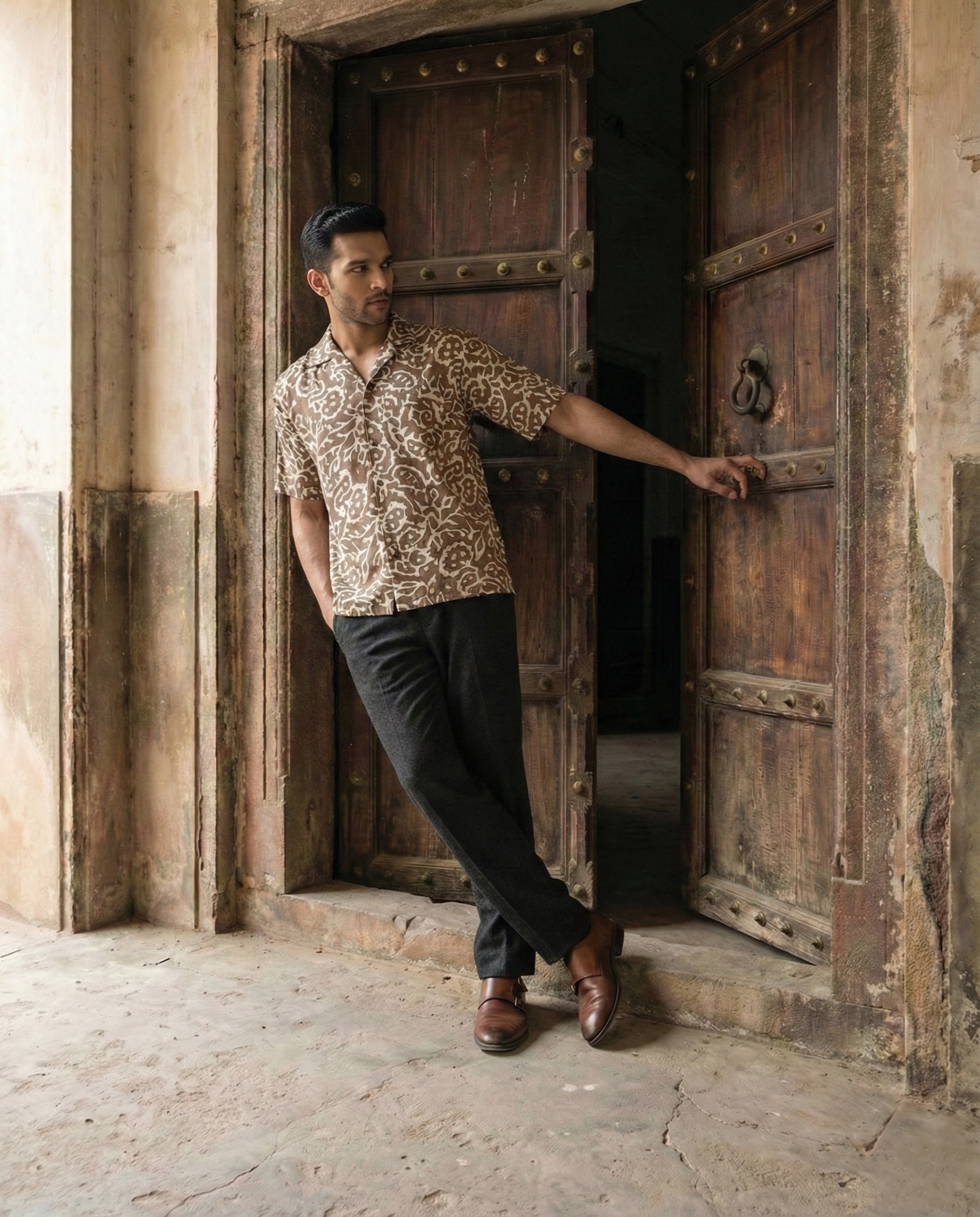 Nude Floral Menʼs Shirt