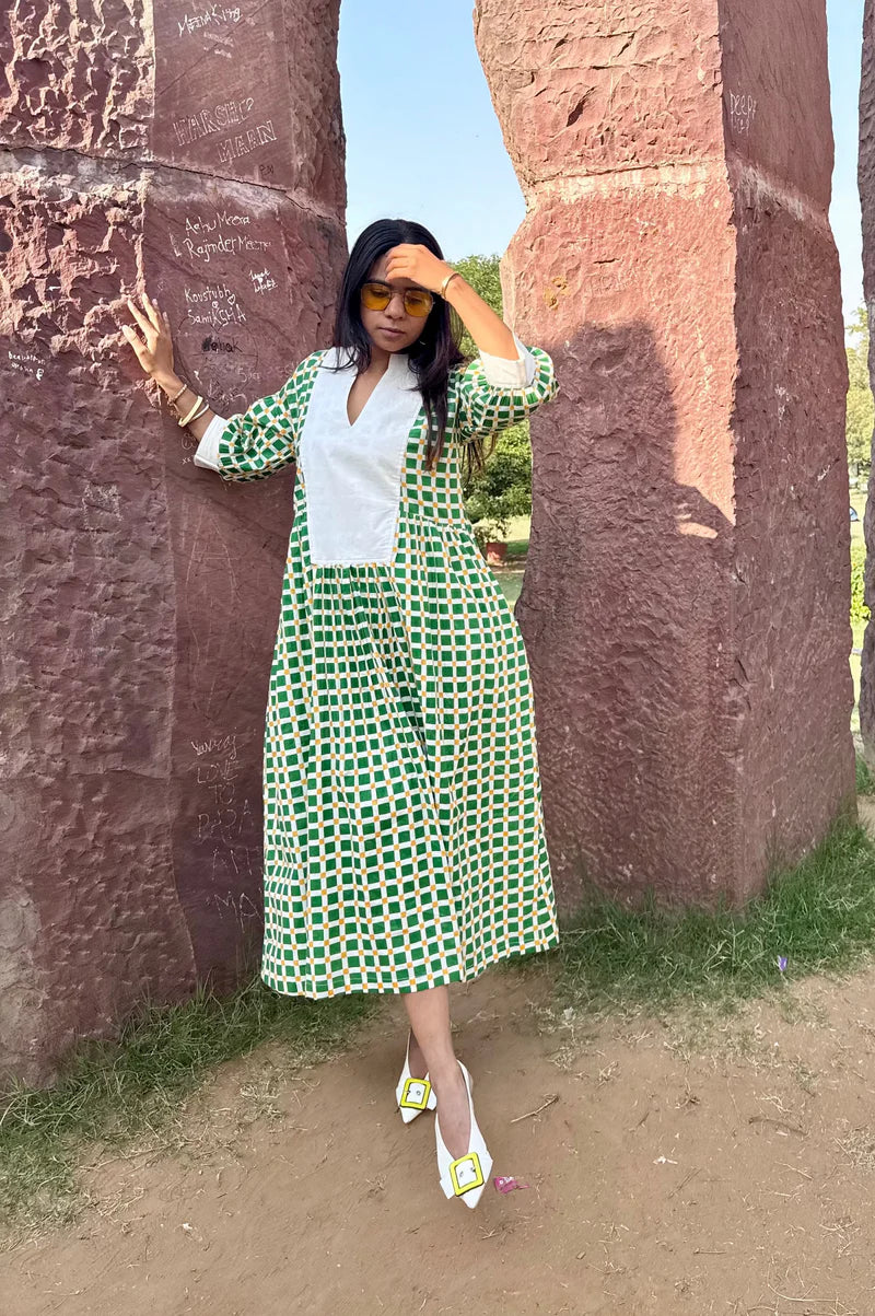 Green White Checkered Matching Couple Set