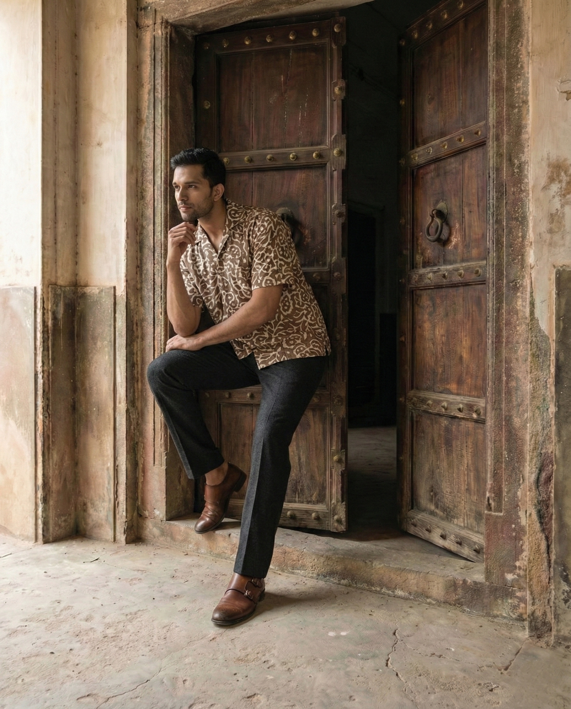 Nude Floral Menʼs Shirt