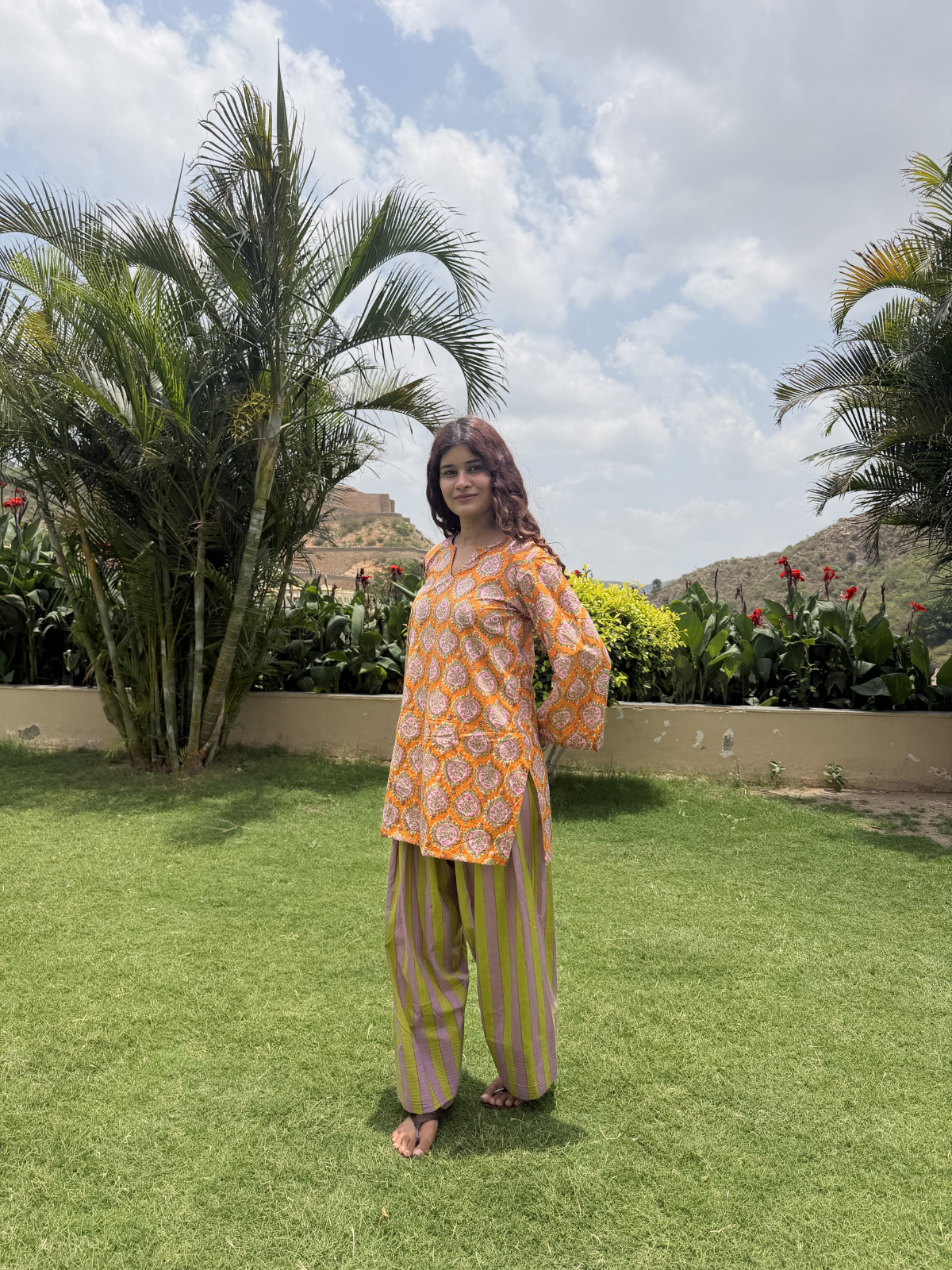 Orange Buta Contrast Farshi set