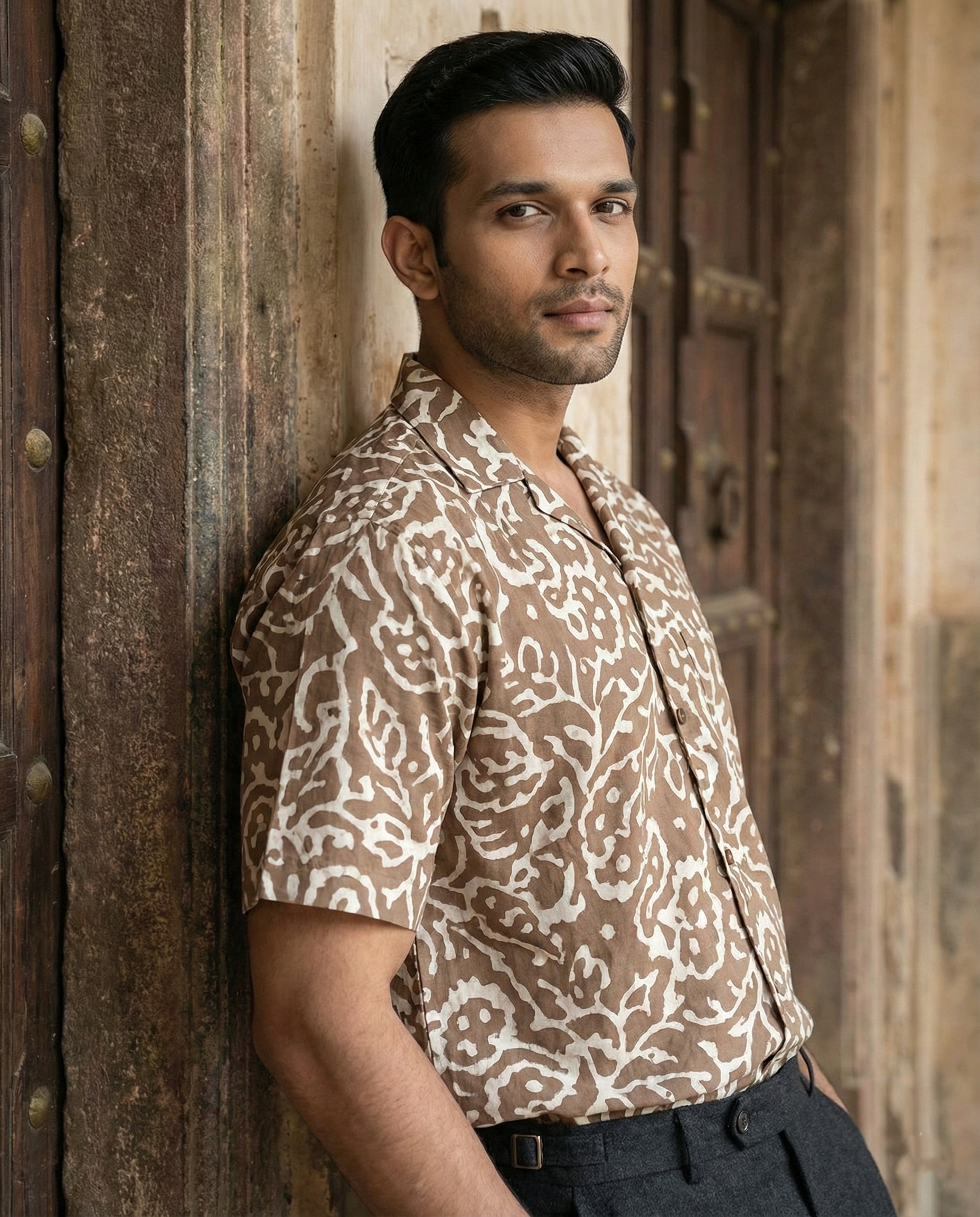 Nude Floral Menʼs Shirt