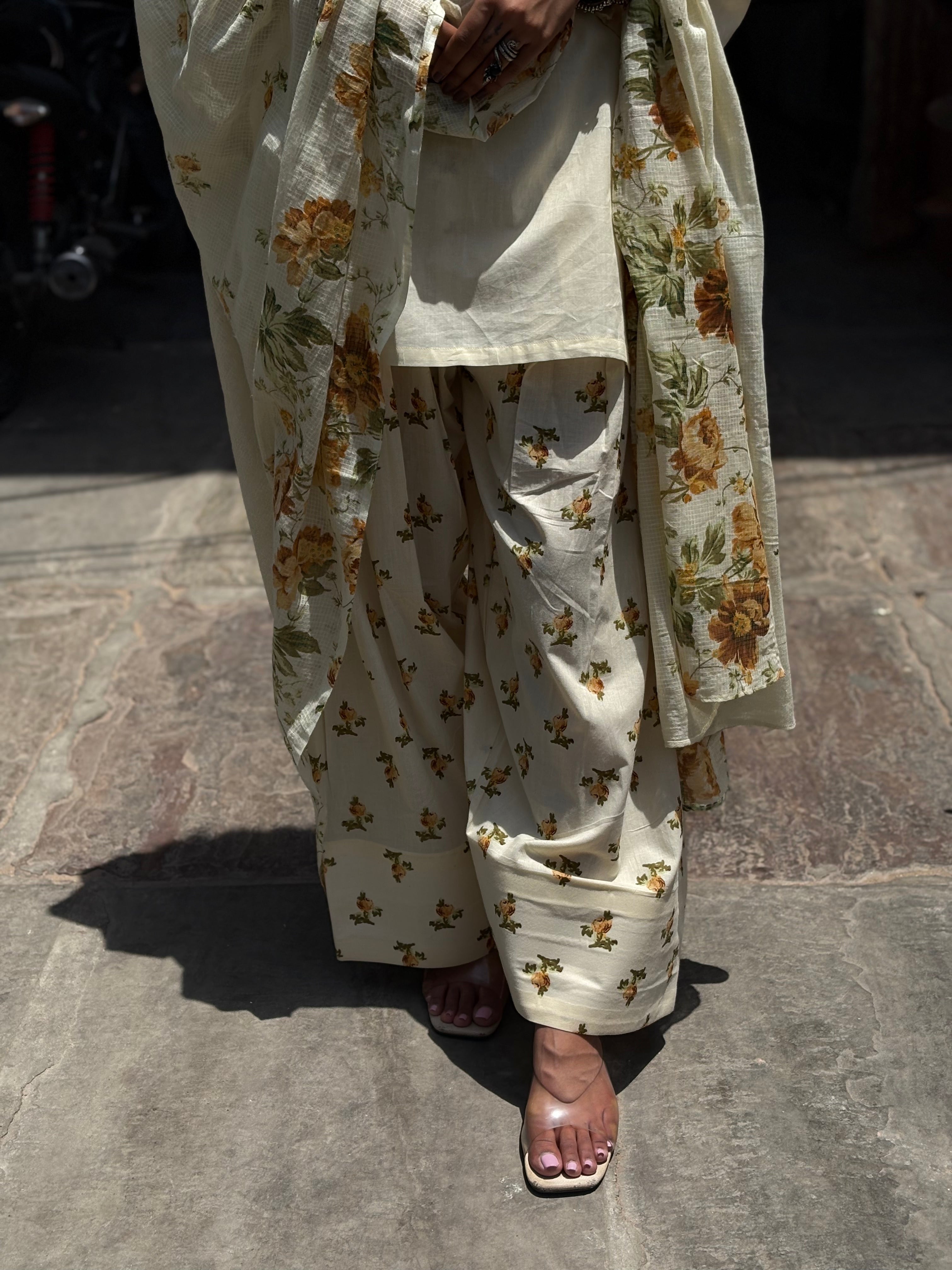 Pastel Cream Farshi Set With Dupatta