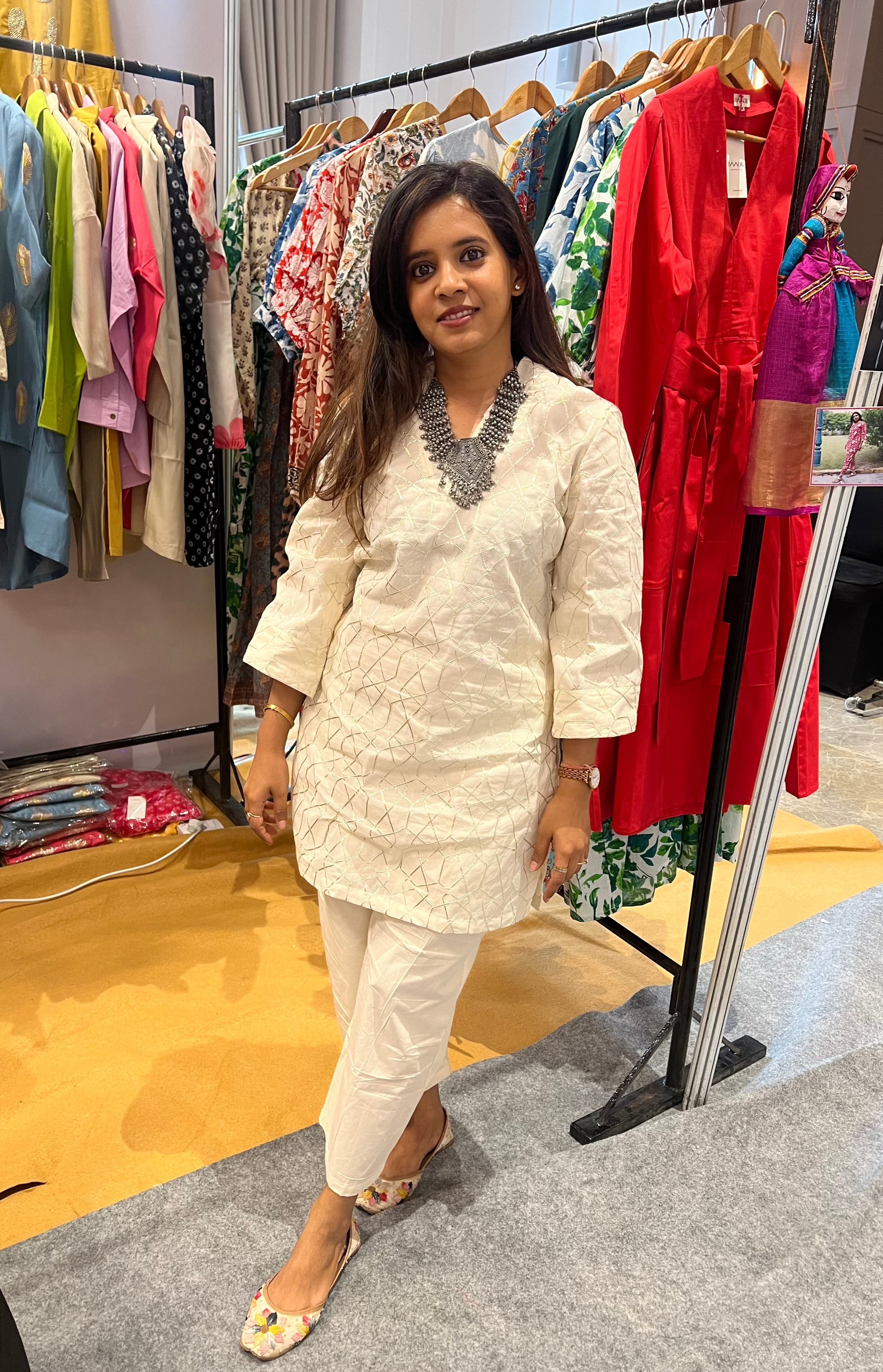 Ivory Gota Set