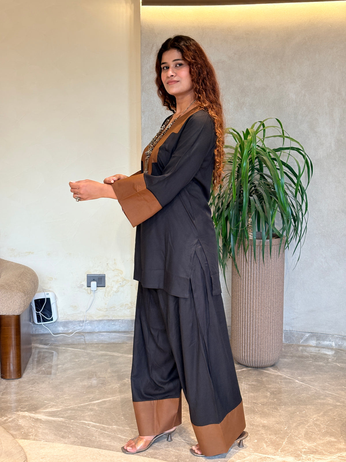 Black Brown Contrast Patch Farshi Set