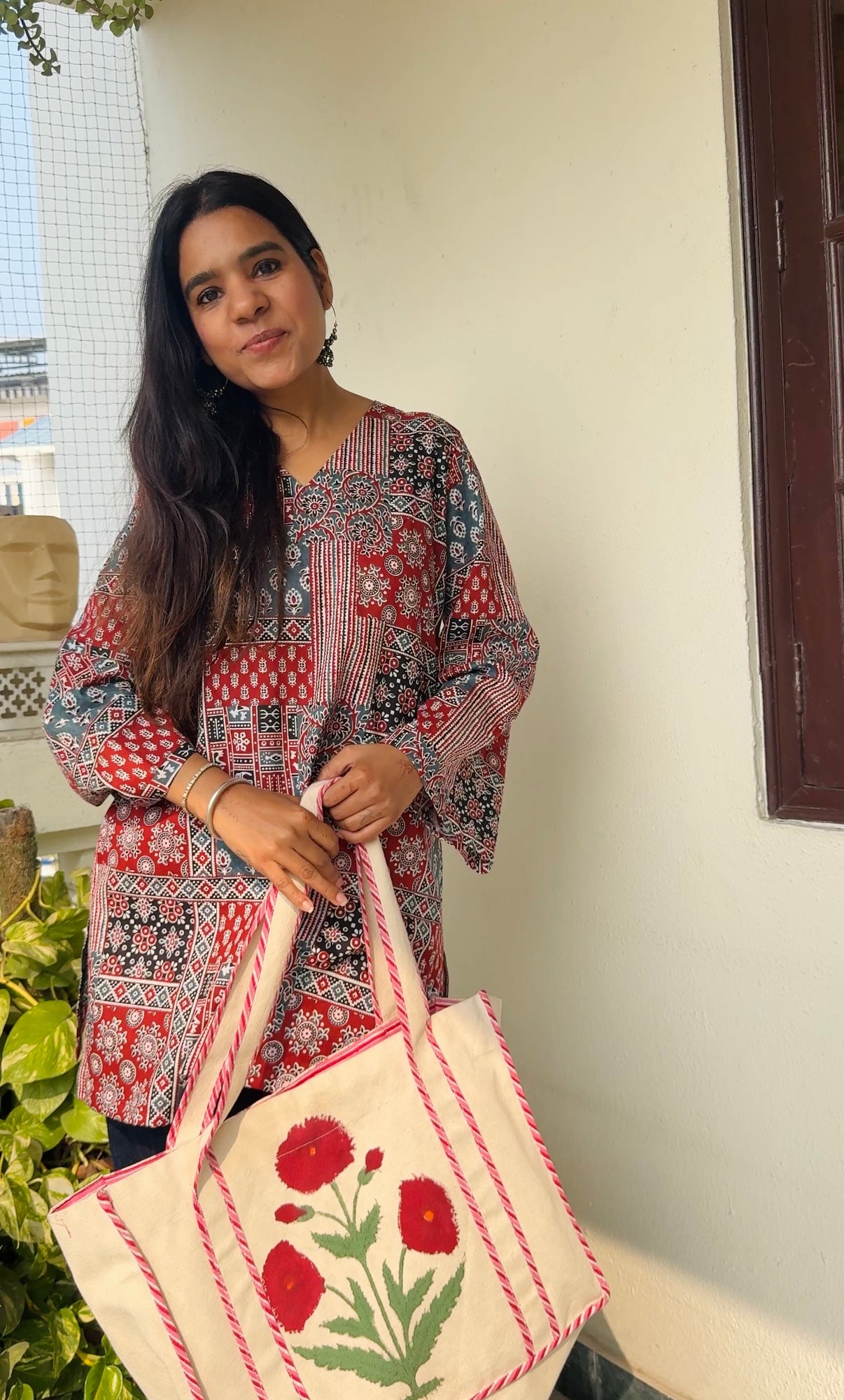 Everyday Comfort Red-Blue Printed V Neck Cotton Kurti