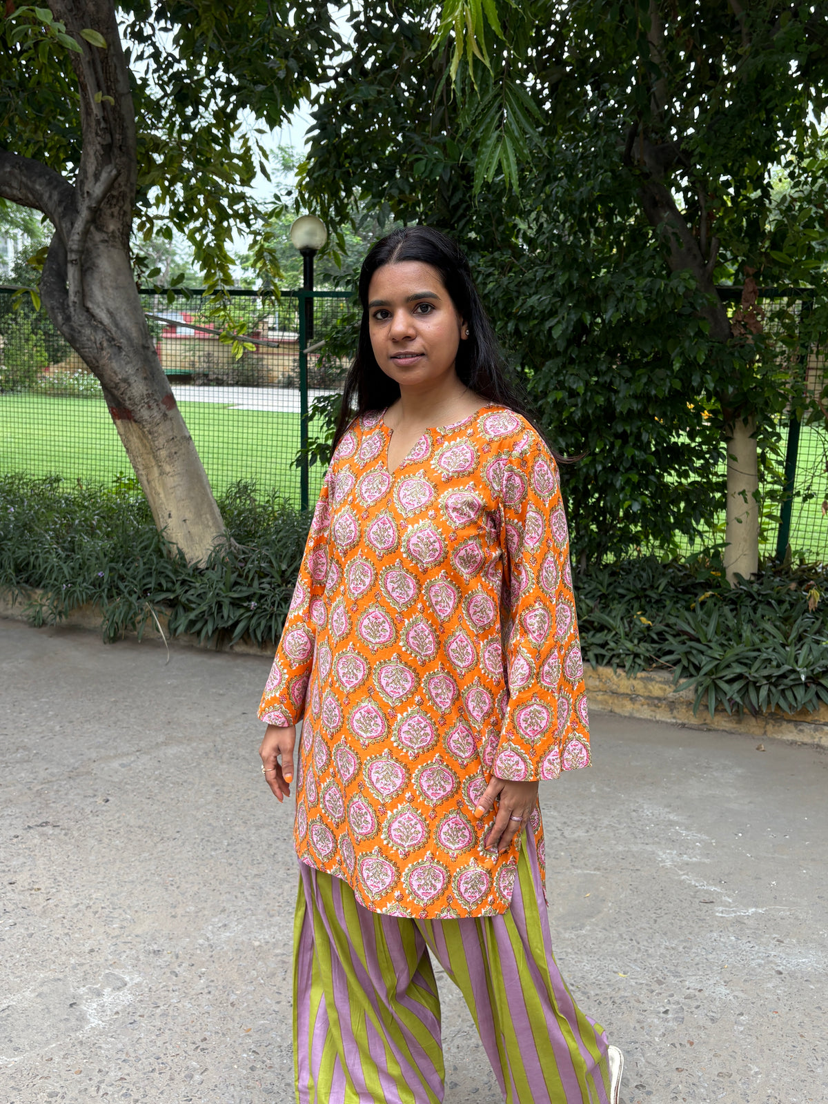 Orange Buta Contrast Farshi set
