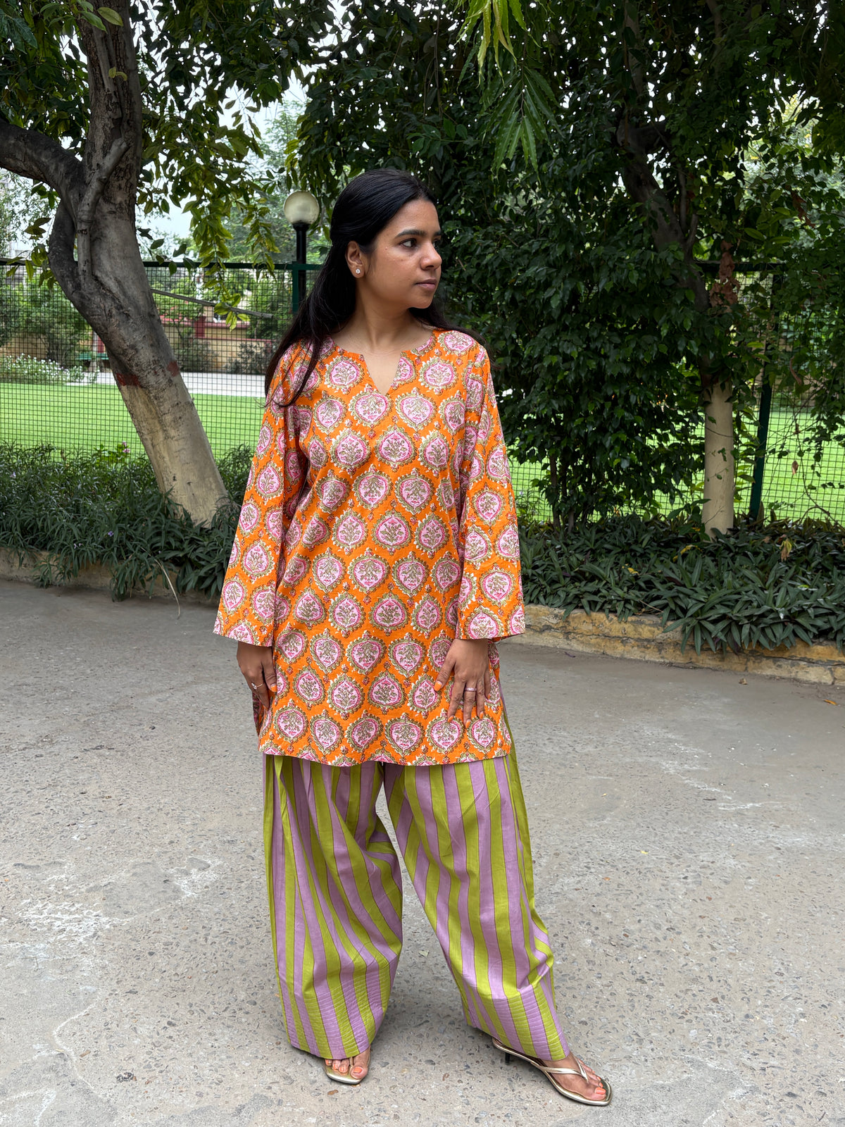 Orange Buta Contrast Farshi set