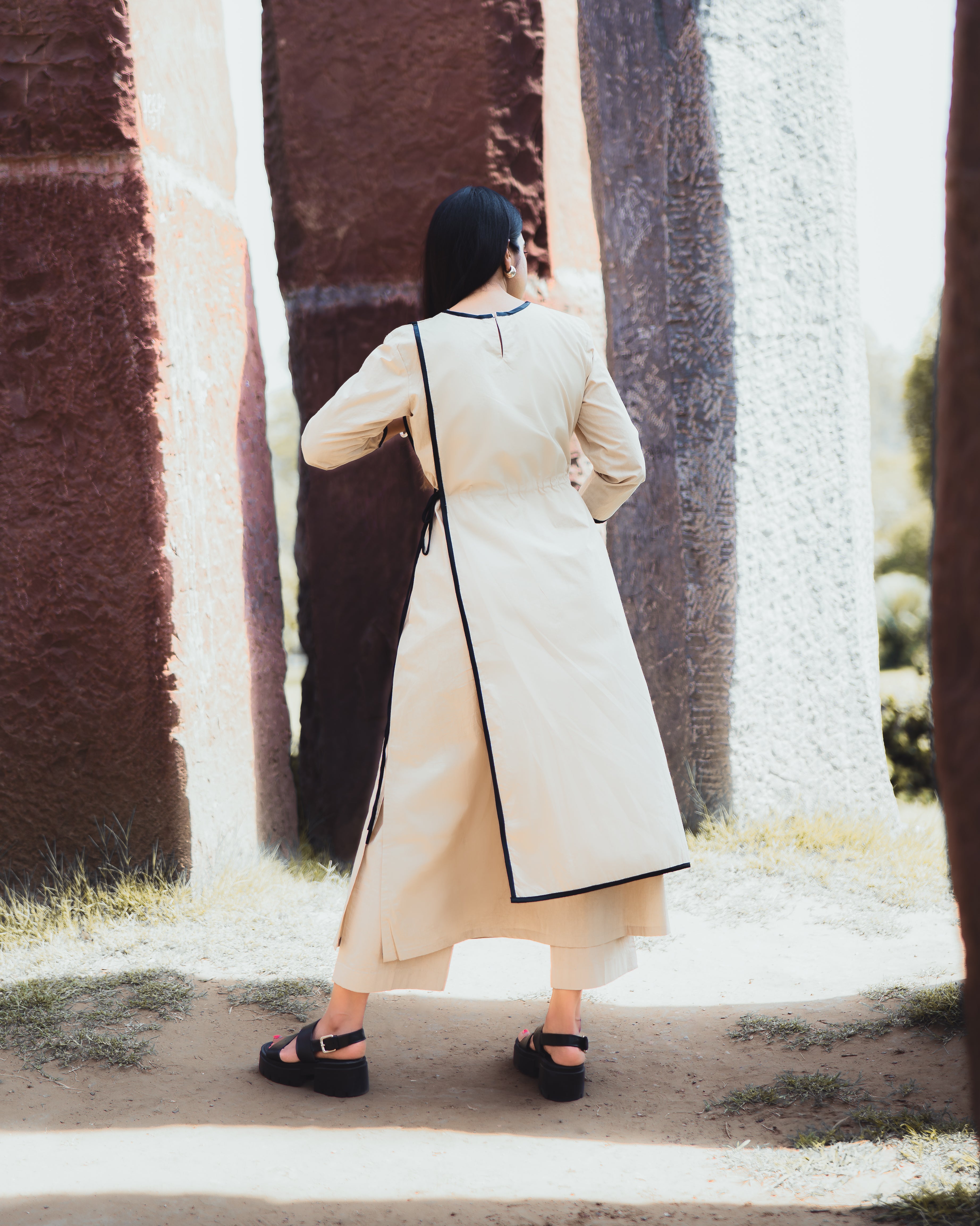 Contrast Piping Beige Set